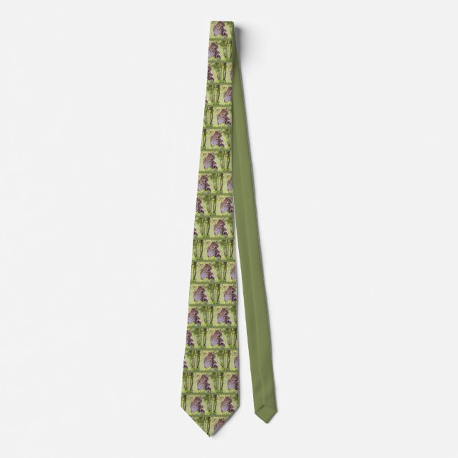 Closeup leopard in the vegetation tie (Front)