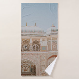 CLOSEUP PHOTOGRAPHY OF GREEN CACTUS PLANT BATH TOWEL