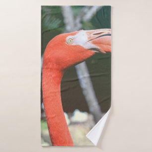 Closeup photography of red long-neck bird bath towel