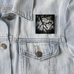Closing In 15 Cm Square Badge
