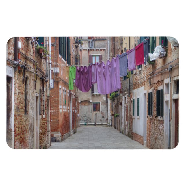 Clothesline In Venice Italy Magnet (Horizontal)