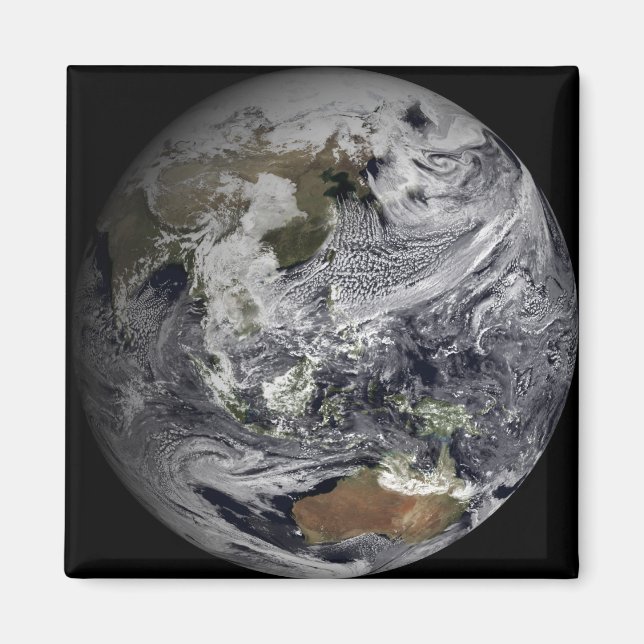 Cloud simulation of the full Earth Magnet (Front)