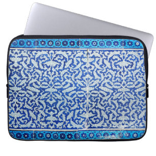 Clouds pattern laptop sleeve