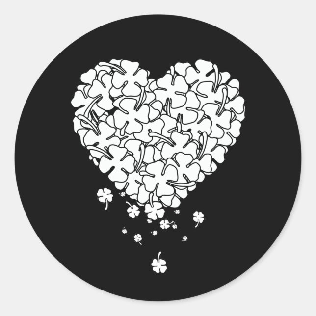 Clover Heart  Classic Round Sticker (Front)