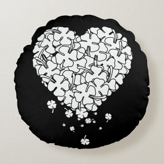 Clover Heart Round Cushion (Front)