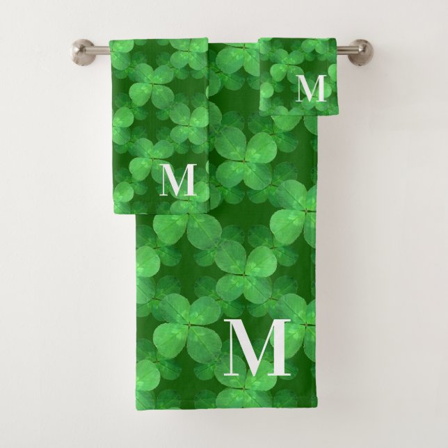 Clover Pattern Stylish Botanical Garden Monogram Bath Towel Set (Insitu)