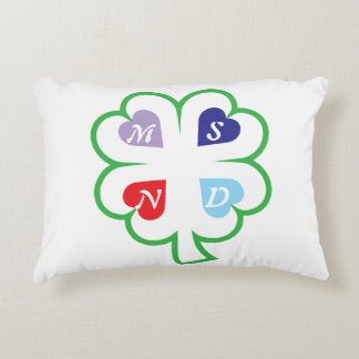 Clover with hearts decorative cushion