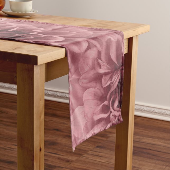 Cluster of Light Mauve / Pink Dahlia Flowers Long Table Runner (In Situ)
