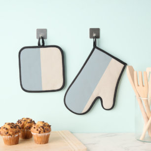 Coastal Calm Blue & White Oven Mitt & Pot Holder Set