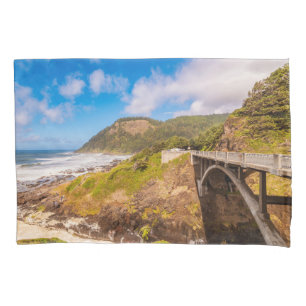Coastline   Cook's Chasm, Yachats, Oregon Pillowcase