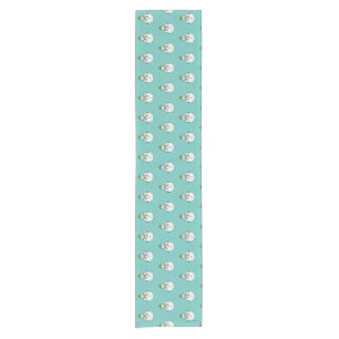 Cold snowman short table runner