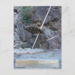 COLLIOURE: SOLEILS PORTES POSTCARD