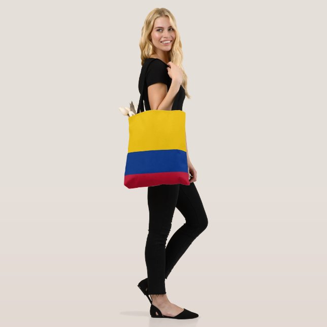 Colombian flag tote bag (On Model)