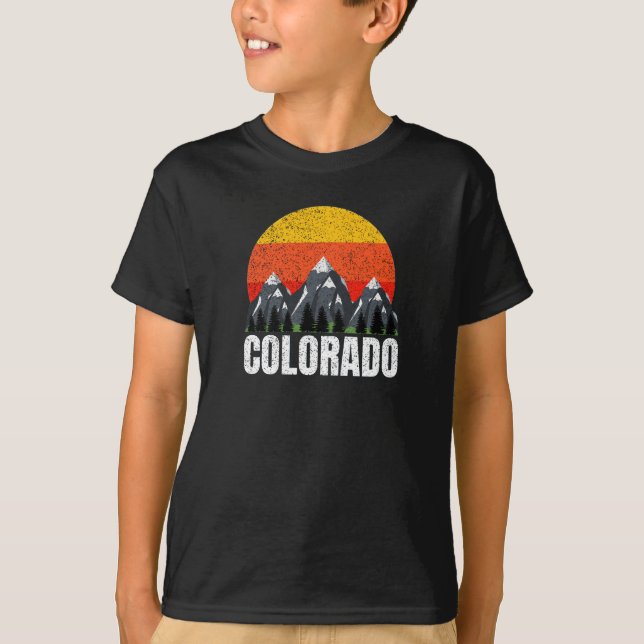 COLORADO RETRO SUN MOUNTAINS T-Shirt (Front)