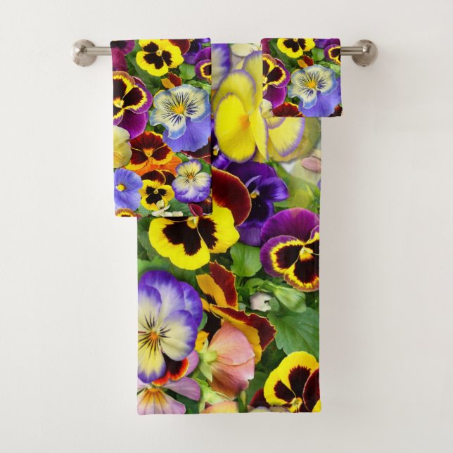 Colorful Pansies Bath Towel Set (Insitu)
