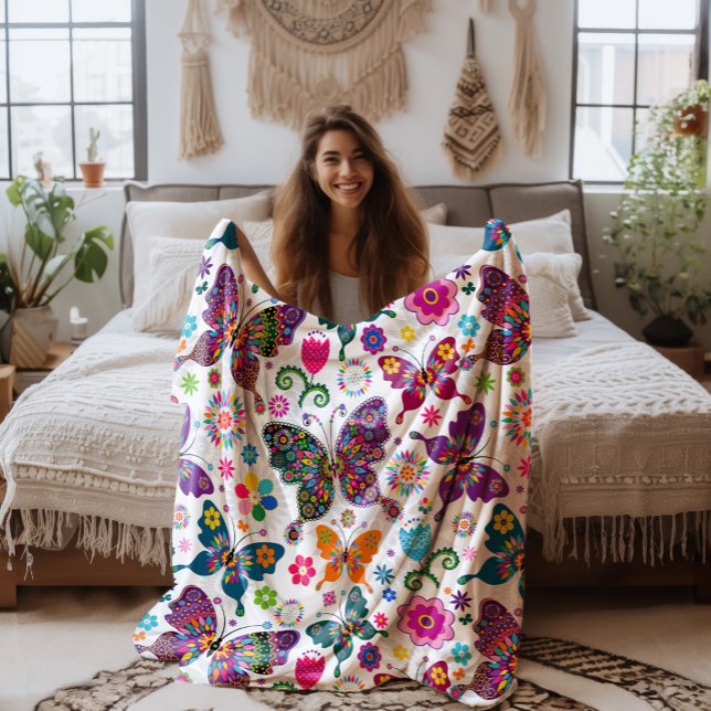 Colorful Retro Butterflies And Flowers Pattern Fleece Blanket (Creator Uploaded)