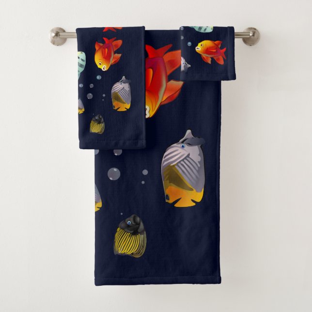 Colorful Saltwater Fish Bath Towel Set (Insitu)