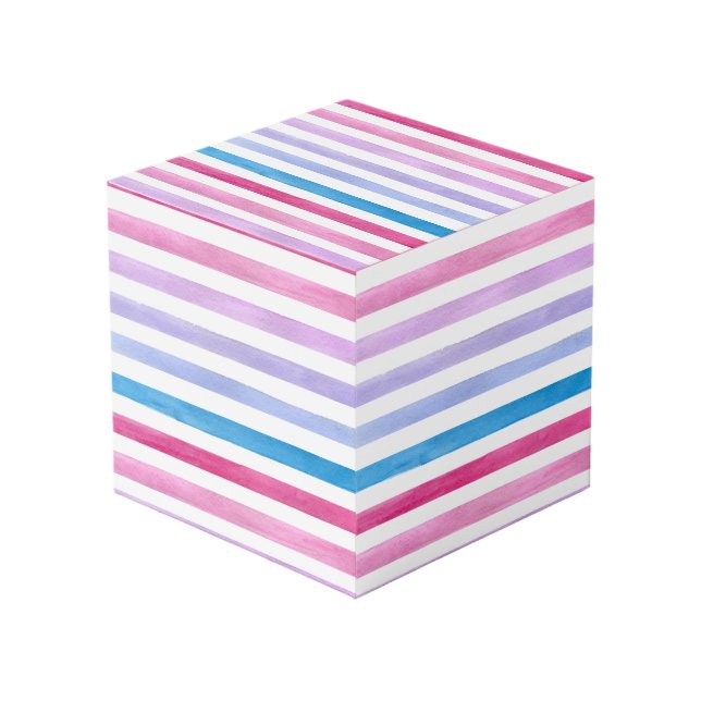 Coloured lines cube (Front Angled)