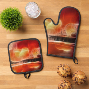 Colourful abstract Santa Monica Pier Oven Mitt & Pot Holder Set