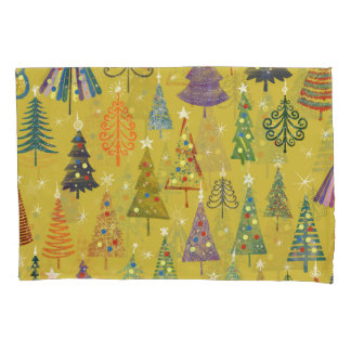 Colourful Christmas Trees: Festive Background. Pillowcase