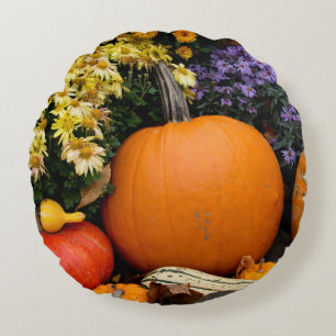 Colourful fall decorative pumpkin display round cushion