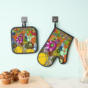 Colourful Floral Vector Art Design Oven Mitt & Pot Holder Set