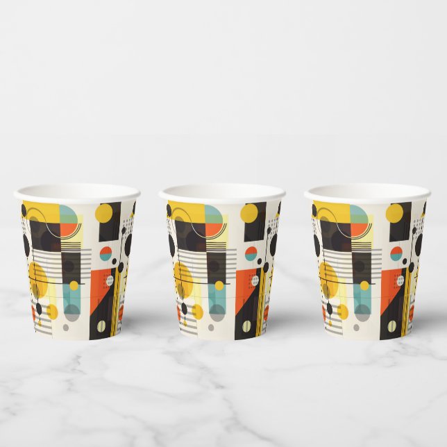 Colourful geometric shapes composition paper cups (Multi)