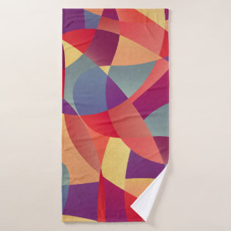 Colourful Grunge: Geometric Triangles Background Bath Towel