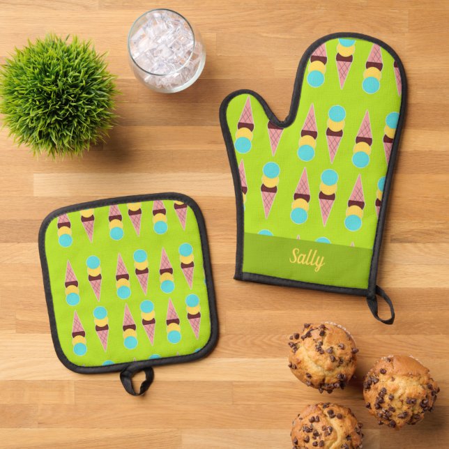 Colourful ice creams on green oven mitt & pot holder set (Top Down)