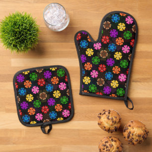 Colourful Retro Rainbow Flowers Design Black Oven Mitt & Pot Holder Set