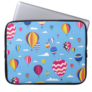 Colourful seamless pattern with air balloons and c laptop sleeve