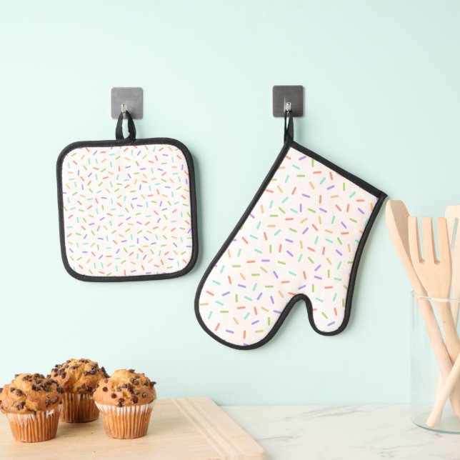 Colourful sprinkles fun confetti pattern oven mitt & pot holder set (Insitu(Hanging))