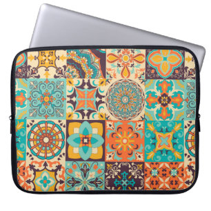 Colourful tiles Azulejos. Traditional Portuguese o Laptop Sleeve
