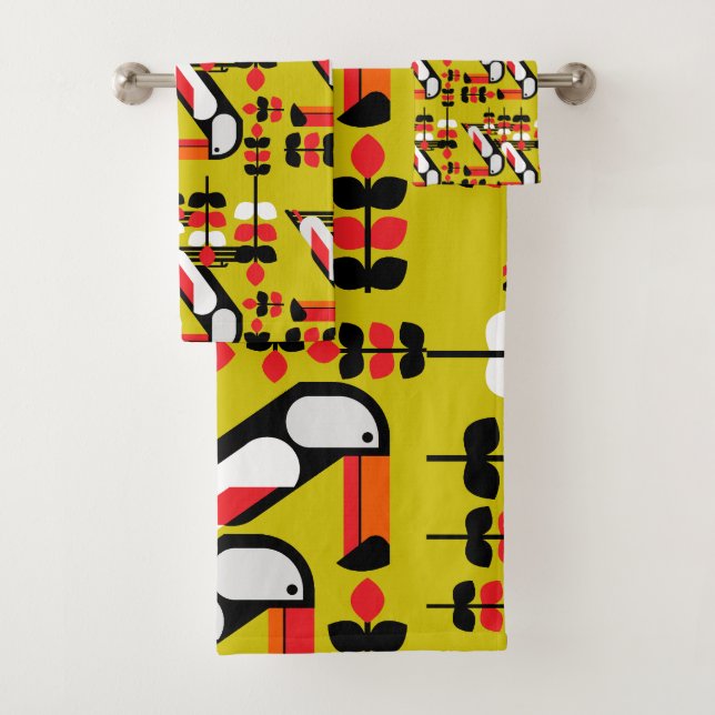 Colourful Toucan Artwork Bath Towel Set (Insitu)