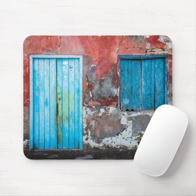 Colourful wall, door and shutters mouse pad (With Mouse)