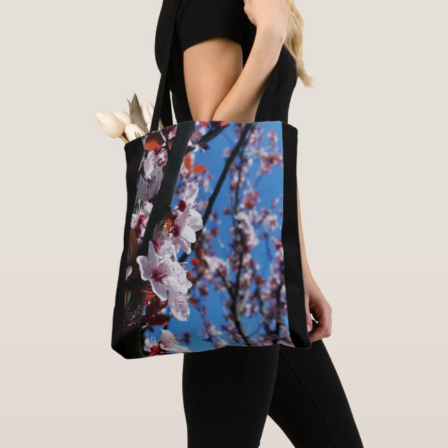 Colours of spring tote bag (Close Up)
