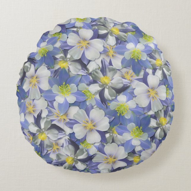 Columbines Seamless Pattern Round Cushion (Front)