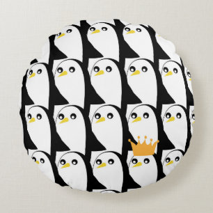 Comic Penguin: Black White Vintage Round Cushion