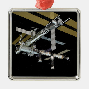 Computer generated view 20 metal tree decoration