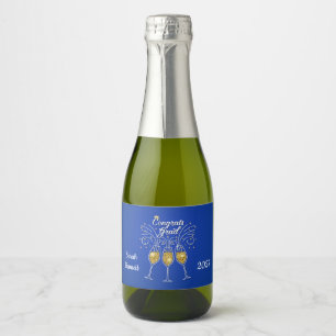 Congratulations graduates champagne glasses sparkling wine label