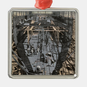 Constructing a Steel Ship Scene Metal Tree Decoration