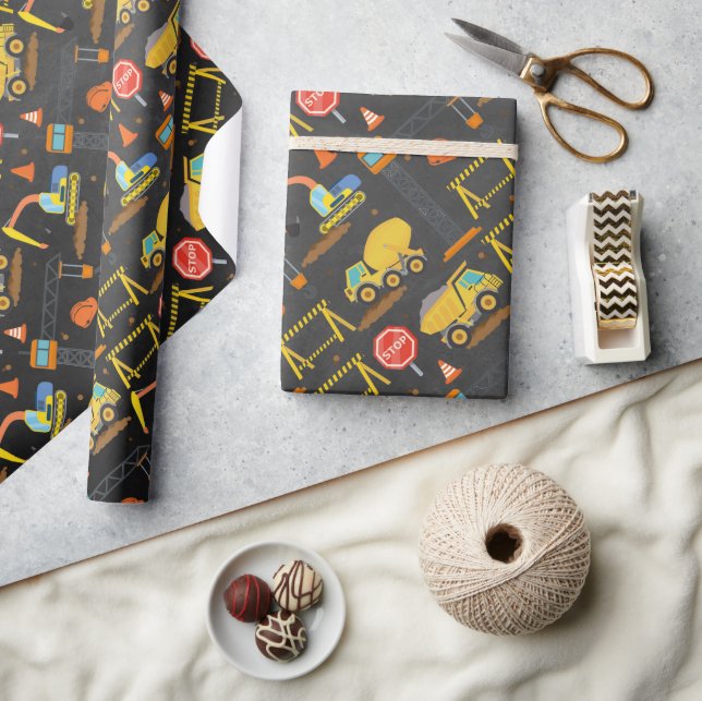 Construction Pattern Birthday Wrapping Paper (Crafts)