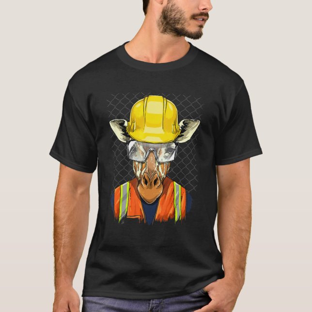 Construction Worker Giraffe Laborer African Animal T-Shirt (Front)