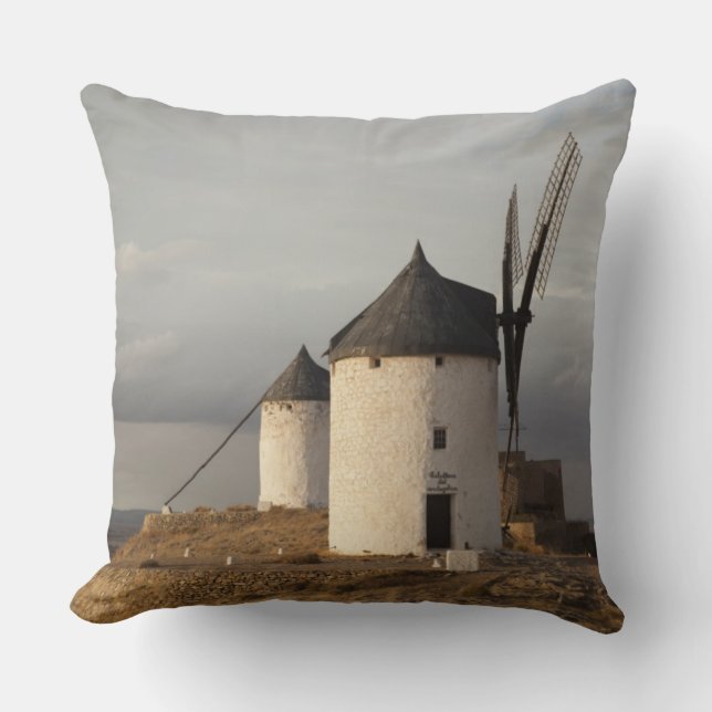 Consuegra, antique La Mancha windmills Cushion (Front)