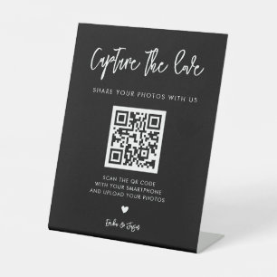 Contemporary black wedding Capture the love Pedestal Sign