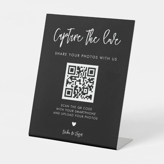 Contemporary black wedding Capture the love Pedestal Sign (Front)