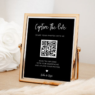 Contemporary black wedding Capture the love sign