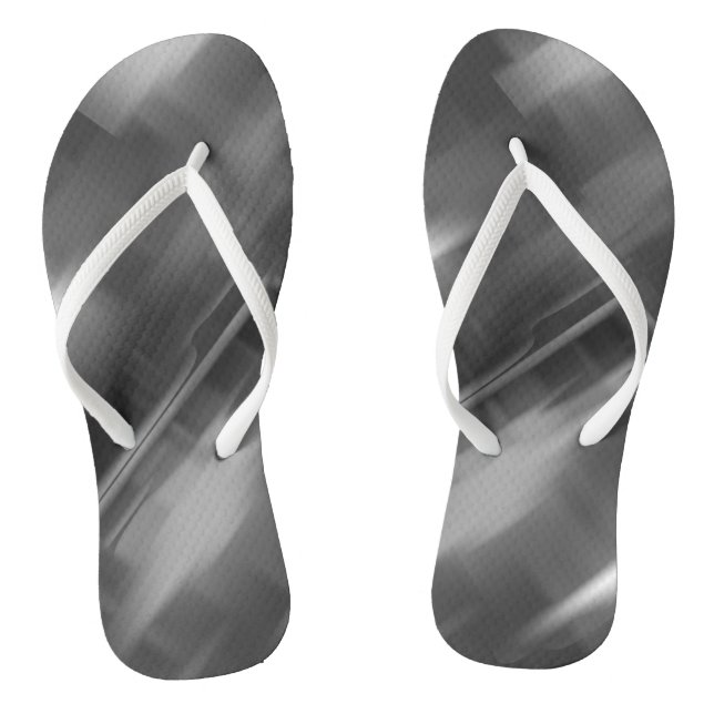 Contrasting Black and White Vanishing Shapes Thongs (Footbed)