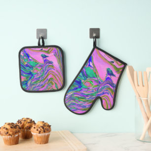 Cool Abstract Chartreuse and Hot Pink Groovy Retro Oven Mitt & Pot Holder Set