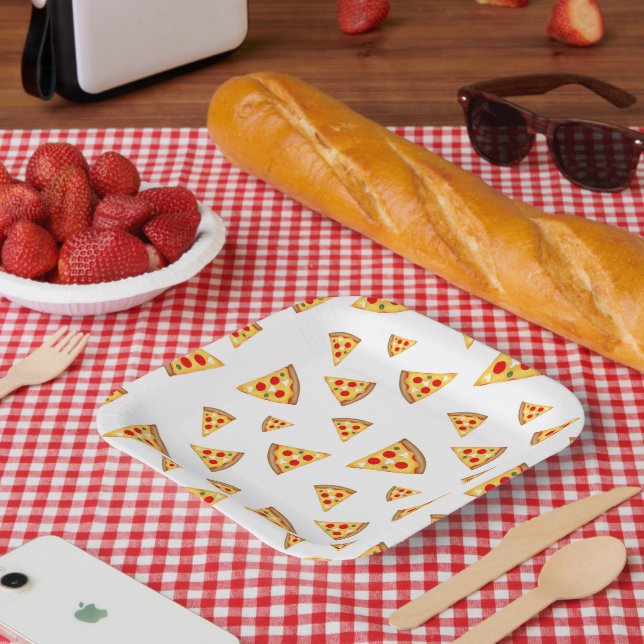 Cool and fun pizza slices pattern on white paper plate (Picnic)